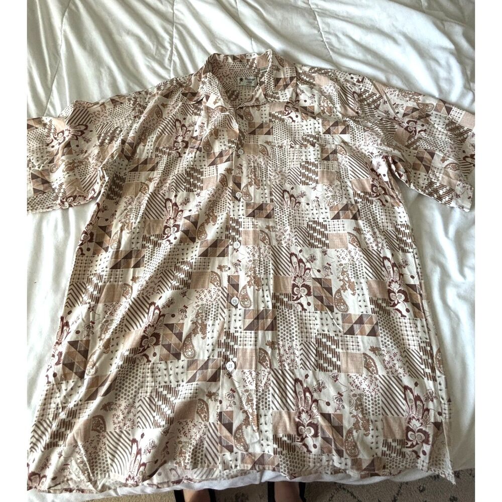 Vintage Silk Hawaiian style shirt in beige with patchwork pattern - size XL